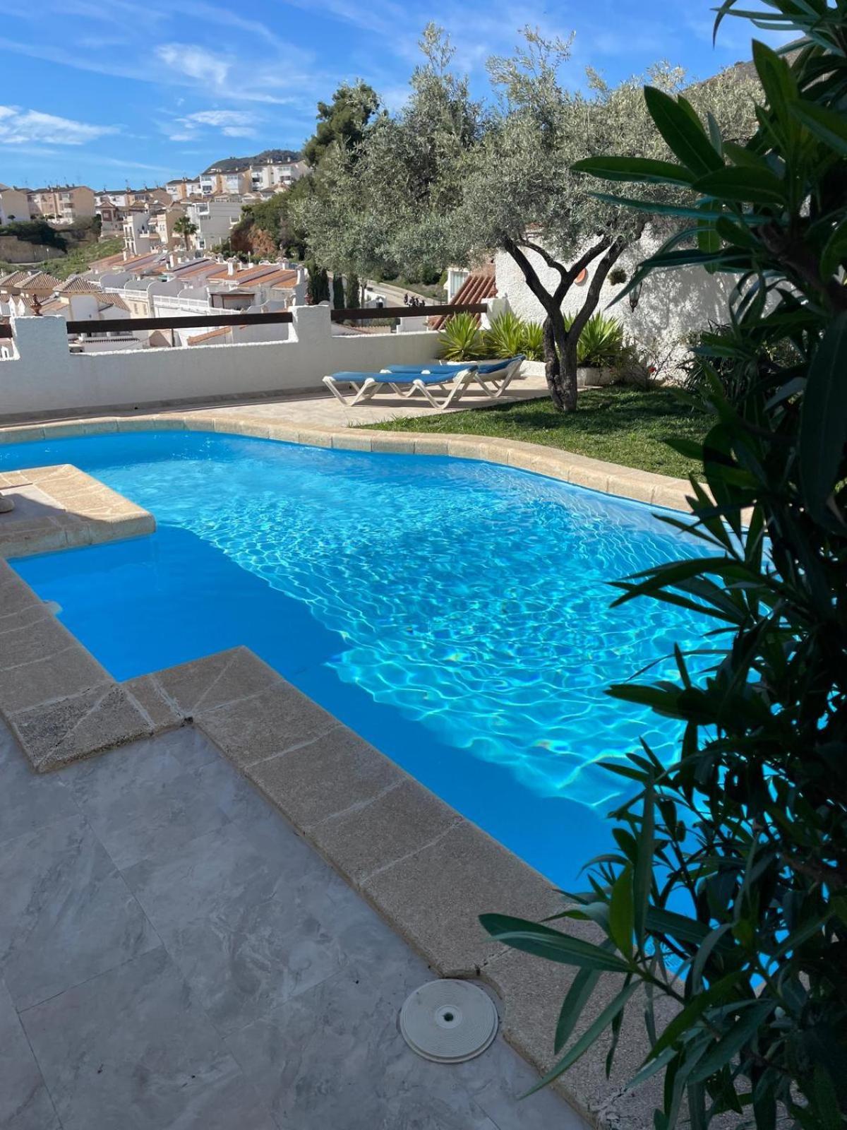 Villa Naricha 1 Menyber à Nerja Extérieur photo