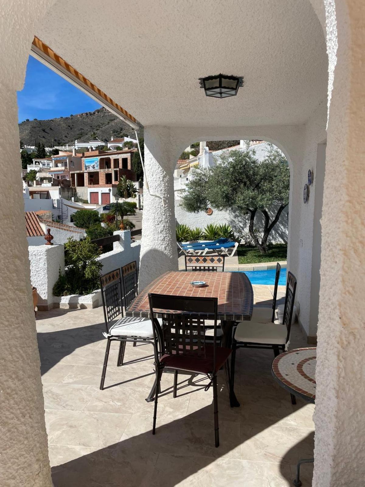 Villa Naricha 1 Menyber à Nerja Extérieur photo