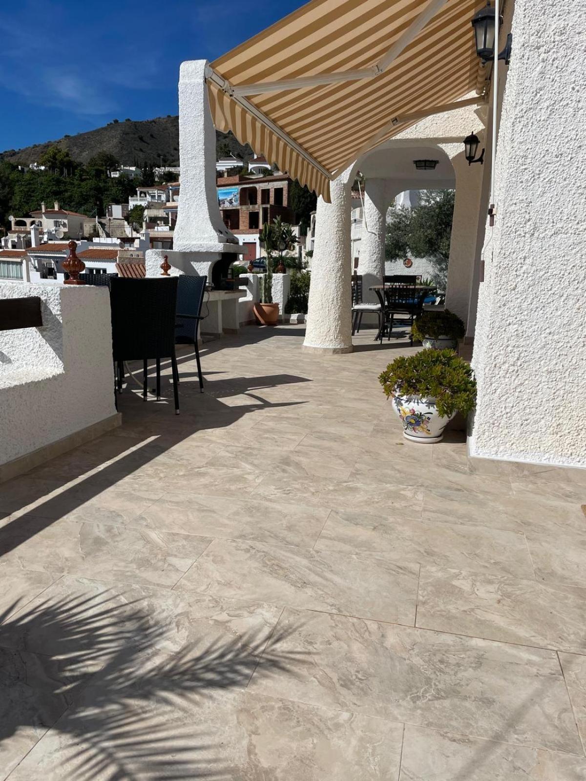 Villa Naricha 1 Menyber à Nerja Extérieur photo